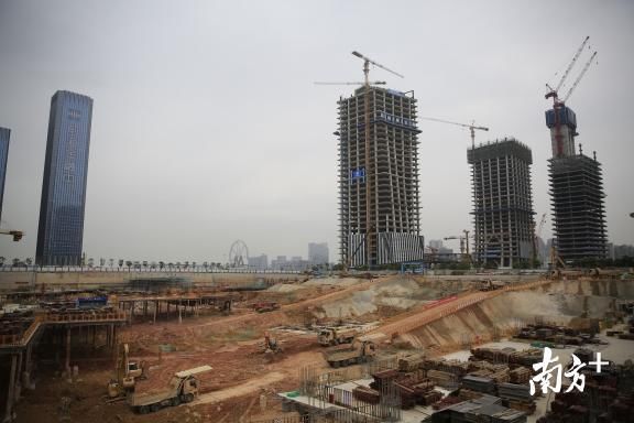 『南山排水深隧系统工』深圳首条超大海底隧道全面复工!记者实地探访