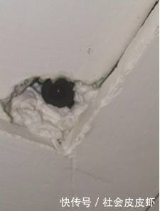 妻子对丈夫开玩笑说那有个摄像头，结果弄假成真，网友：神预言