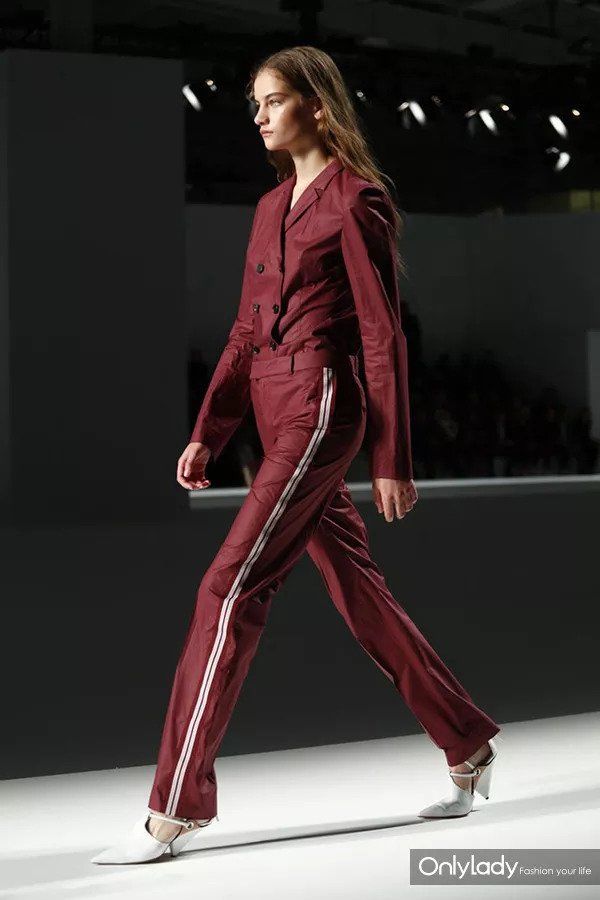 这才是高级职场装的正确打开方式啊!