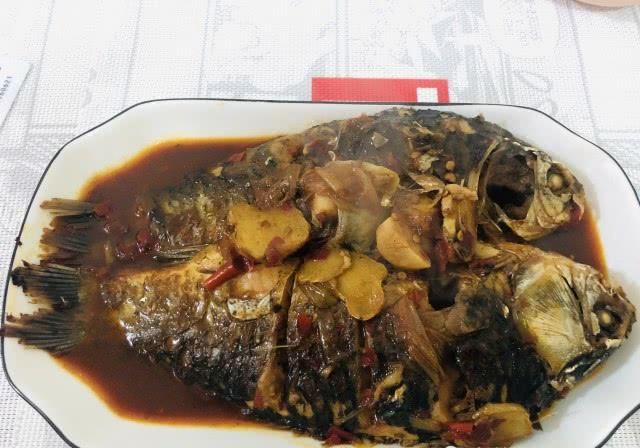  『红烧鲫鱼』娶了一个江心洲上长大了的丈夫，觉得一年能吞掉全部渔塘