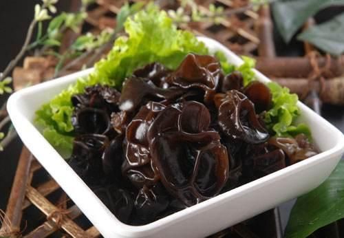 中医专家薛泳辟谣： 七个唬人的健康流言!