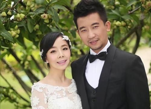 「辛酸」草根歌手王二妮,选择嫁给经纪人回农村,生娃后道出了妇女的辛酸