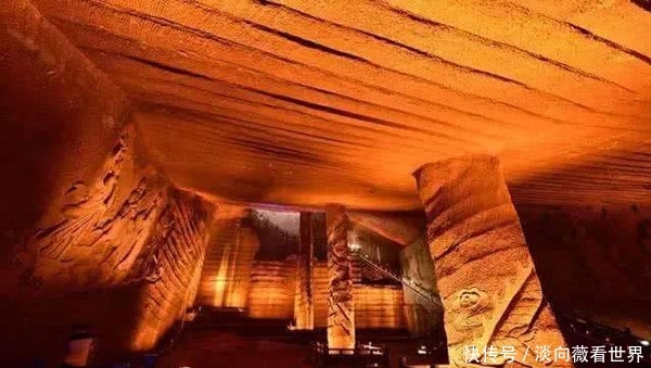 在这个小村子,隐藏着30多个巨大的人工洞穴,而且没有任何记载