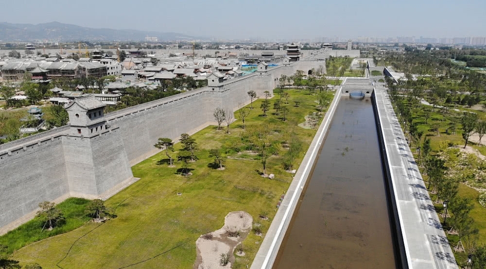  城池：耗资300亿，空中鸟瞰复建中的明太原县城，犹如飞来的城池