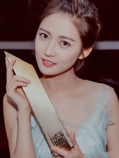 陈钰琪饰演赵敏没火起来，新剧陪衬杨紫，被大家记住了!