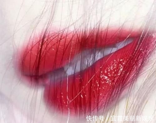 戒掉@学生党想要“樱桃小嘴”?一定戒掉3个习惯,不然迟早变香肠嘴