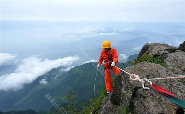 中国峨眉山壮观奇景震撼全世界