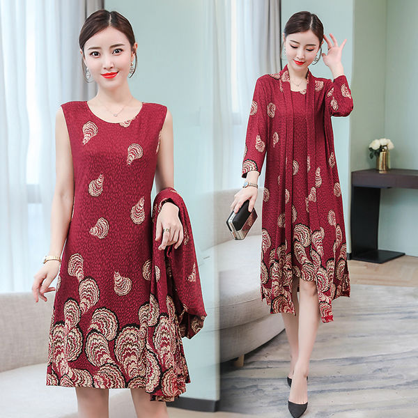 整整逛了10条街，终于发现这高级“棉麻”秋裙，洋气减龄超舒适