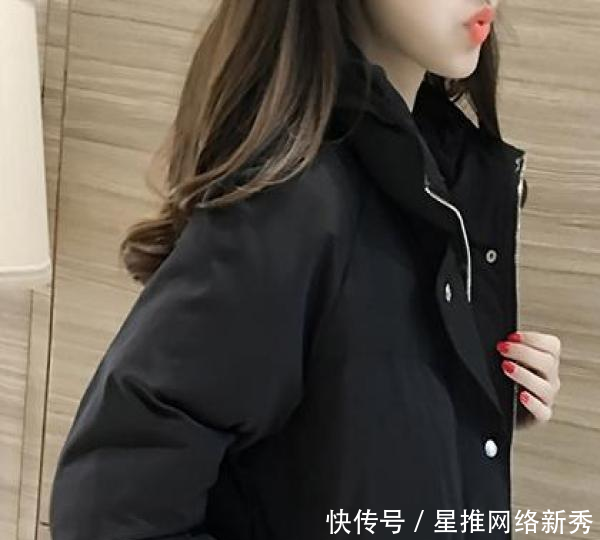 『舒适』羽绒服不要配打底裤, 瞧下面这样穿, 走到哪都美成焦点