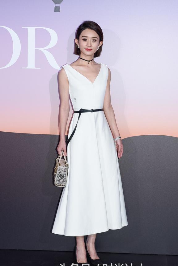 女星穿高跟鞋:第一位美艳,第二位走路难,唯独她让人直呼受不了