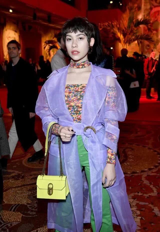 『色彩』2020夏季流行色彩的最佳灵感:紫色