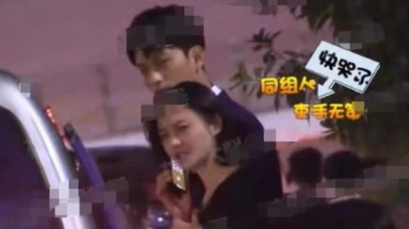 郑爽被造谣片场情绪失控罢演，爽爸罕见飙脏：又开始公鸡我家大壳