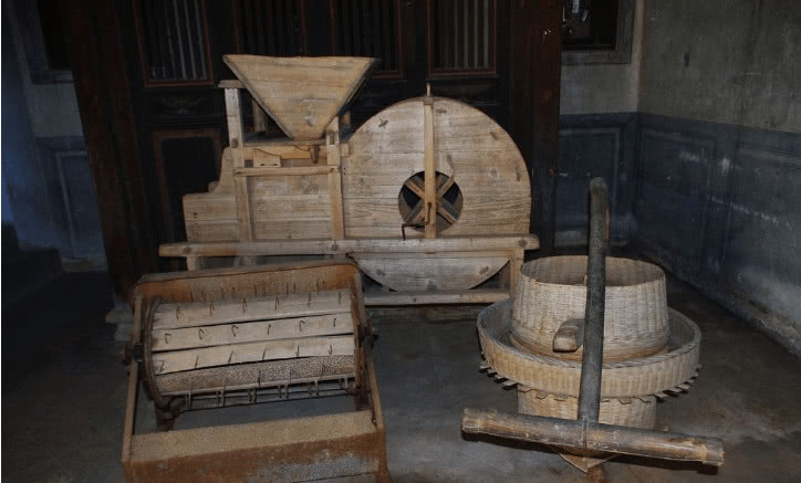 老掉牙的老物件！第二个听都没听过，最后一个是童年的噩梦