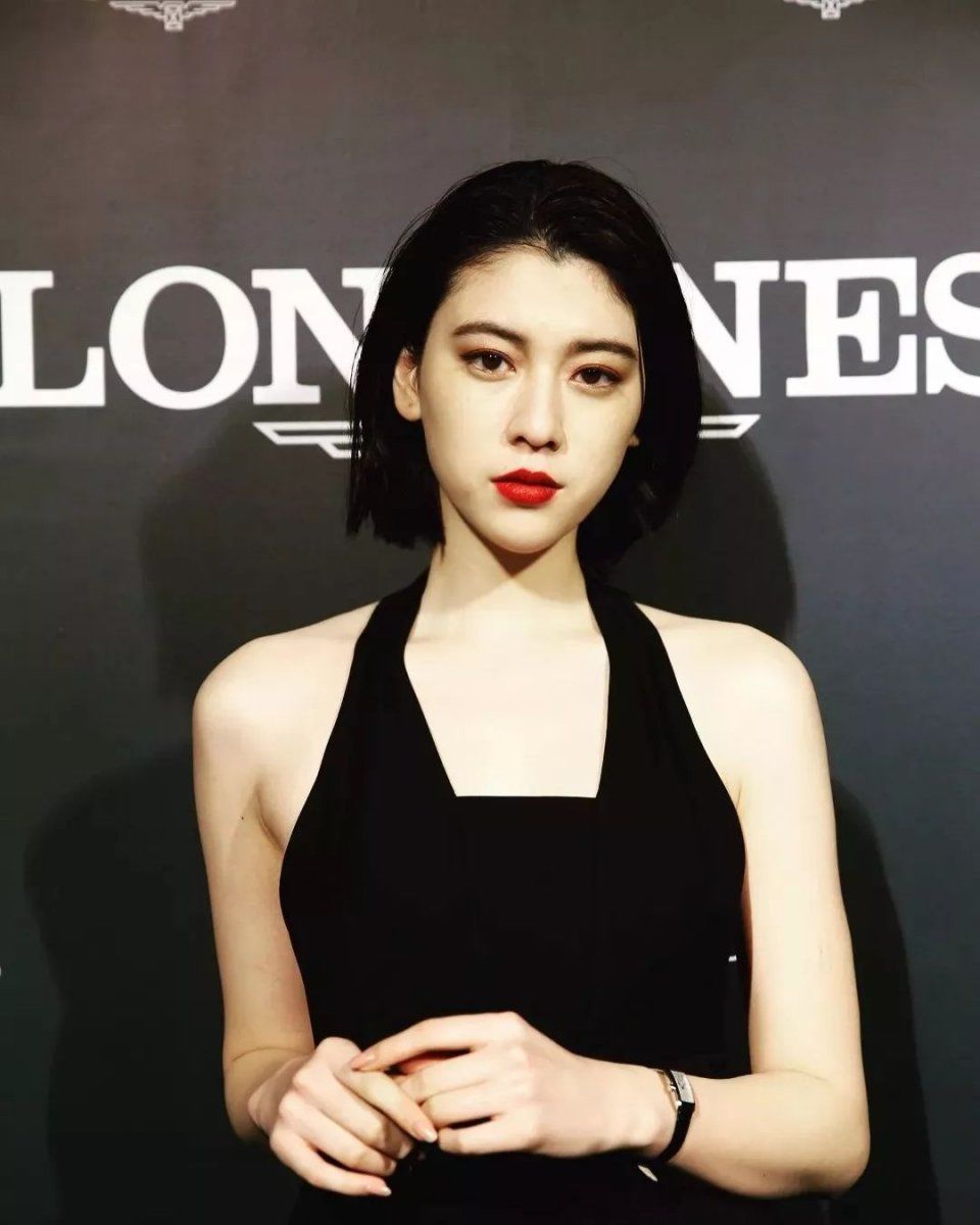 今秋头发越“短”越时髦，剪了的人都美翻了!