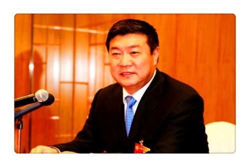  「时间」他用31年时间，将6000多平方公里沙漠变成绿洲，创造财