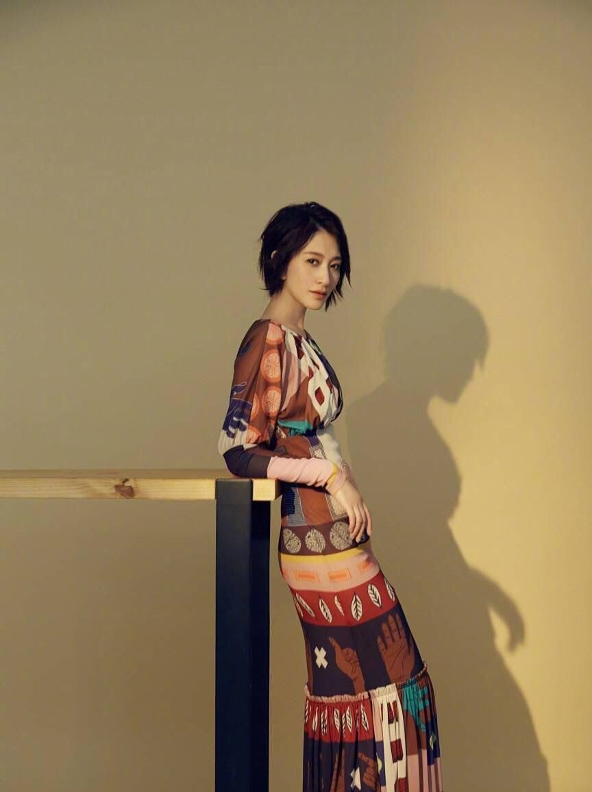 李小冉优雅知性时尚写真图片