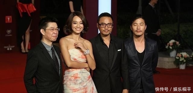  #代表#周一围首次回应朱丹主持翻车，我不秀恩爱，不代表我不爱她