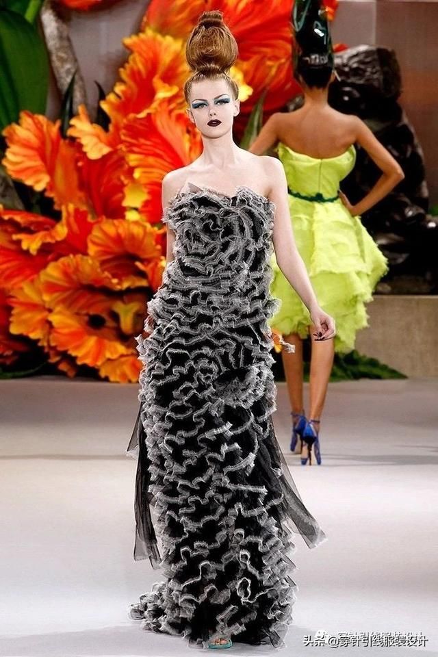  『秀场』服装设计的永恒主题——花朵，有哪些令你印象深刻的花朵秀场呢？