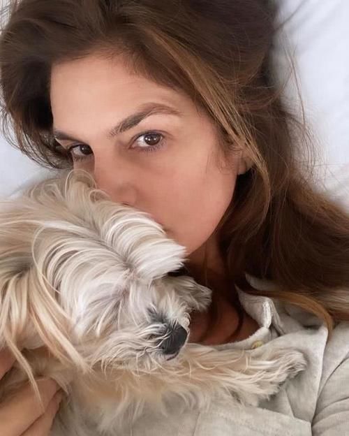  『裤衩』宅家也穿出仪式感！时尚达人居家日常，没有大裤衩只有好看自拍！