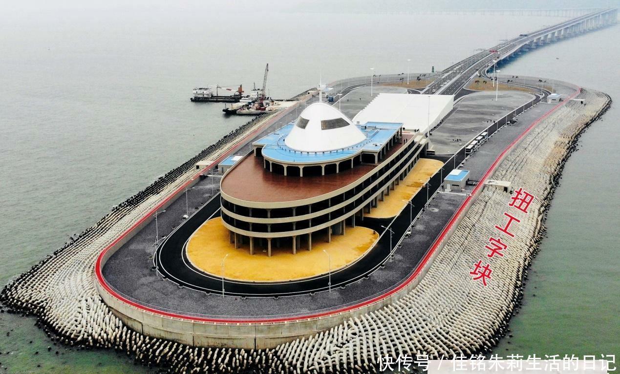 港珠澳大桥人工岛是如何修建的