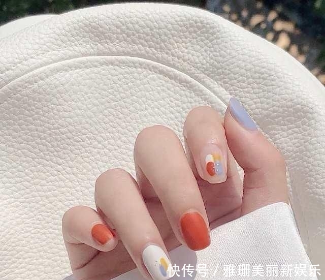 『美甲』春季显白美甲合集,今年这个颜色是流行色,美甲达人可别错过