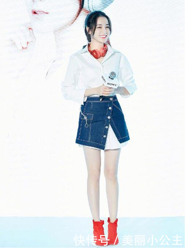 迪丽热巴腿也太细了！这么小的短裤也穿不满，该谁看了都羡慕！