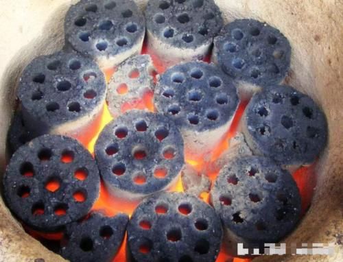  大方@农民烧煤的时候很“大方”，换上天然气后就有些“蔫了”，