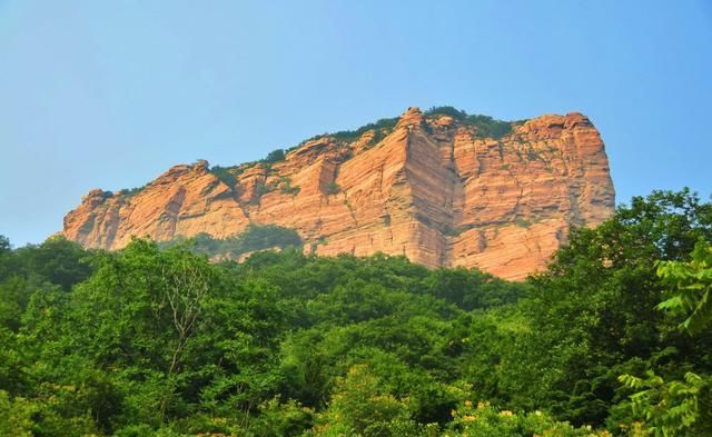 河北一个4A级景区，地貌与张家界相似，门票只要60元