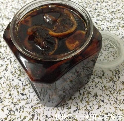  变白：有着“天然褪黑素”之称，常常吃一点，能助皮肤变白，黑眼圈消失