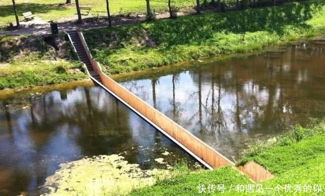 世界上最“乌龙”的桥:工人拿反了图纸,完工后成为著名景点