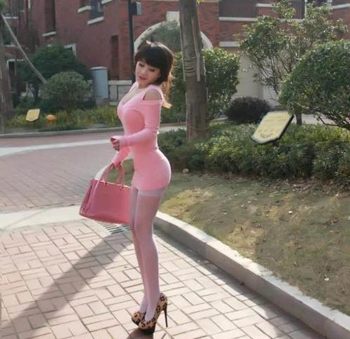 紧身包臀裙是瘦的女人穿得漂亮?还是丰满女人穿得性感?