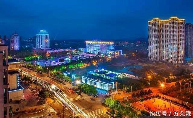  【唯一】中国唯一坐拥4条高速3条铁路2个火车站1个机场的“贫困