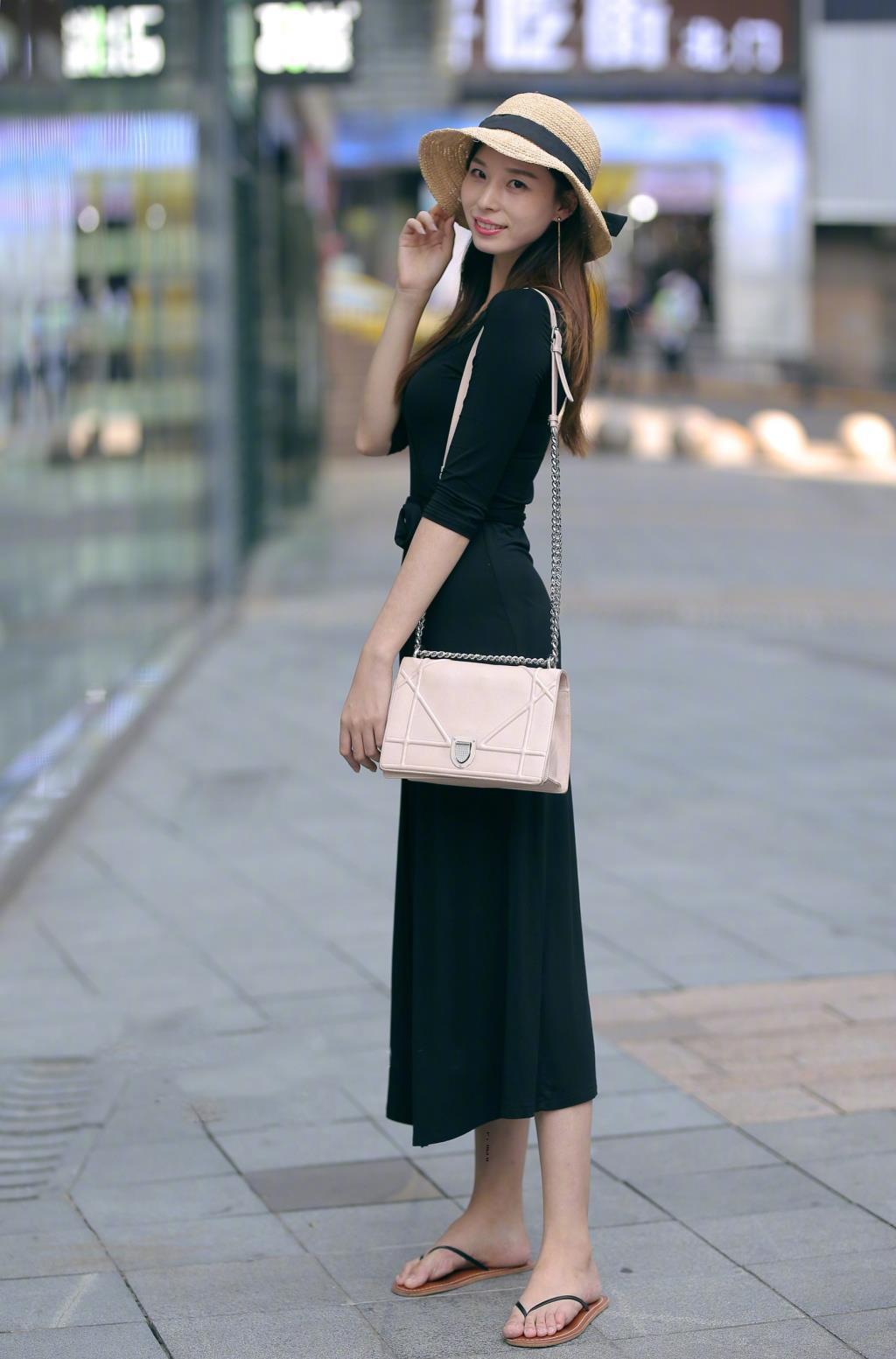 街拍：图1连衣裙美女，图3紧身裤美女，图7美女清纯可人