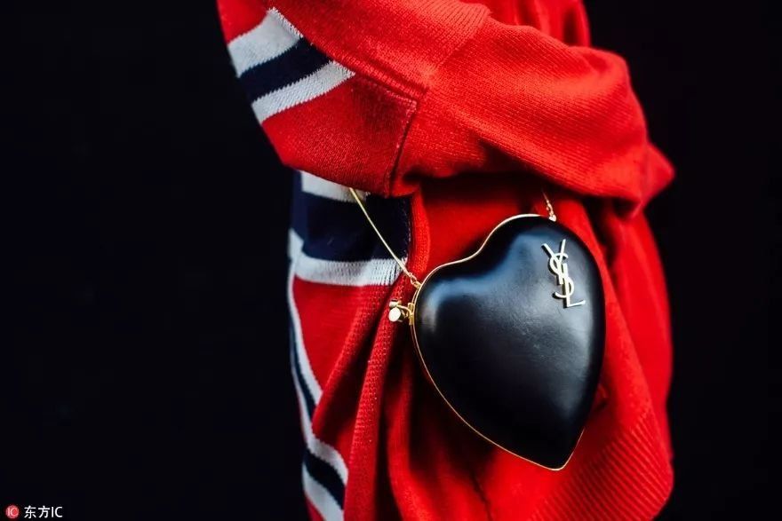 七夕约会当然要把爱穿在身上!