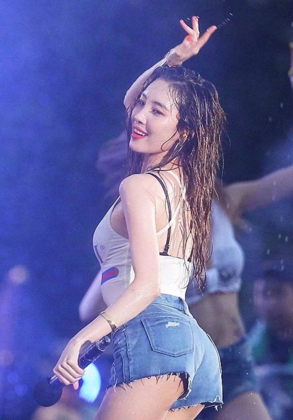 宣美身材好到犯规!每天4分钟韩国爆款塑形操，原来宣美身材还能这