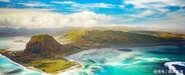 世界上最奇怪景观,藏于海底的瀑布,每秒倾泻50亿吨海水