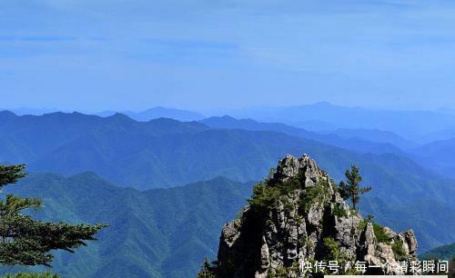 中国广袤的土地上横亘着一条巨龙，不是长江不是黄河，你知道吗？