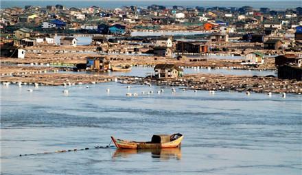 大风大雨都刮不走,中国唯一一座“水上村庄”