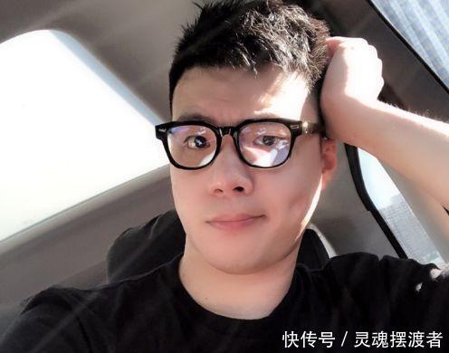 崔永元晒立案通知，第一个被起诉的竟是他，网友冯小刚就没这胆