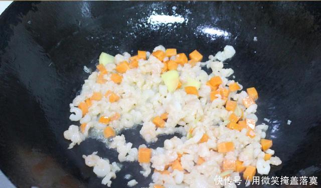  「田园」河虾炒时蔬，鲜掉眉毛的田园菜，颜色丰富很下饭