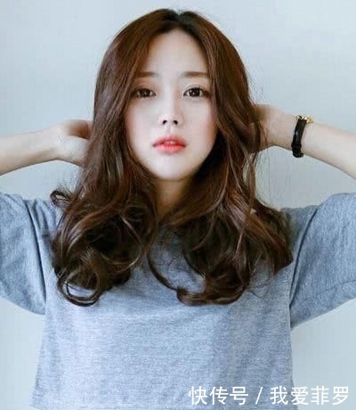  大妈■卷发太土像大妈？推荐给你4种减龄妙招，让你美到没朋友