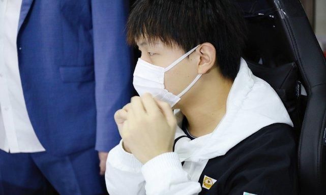  『依旧』QG对阵XQ：飞牛曹操1打4极限4杀，依旧带不动，阿泰都气不过了！