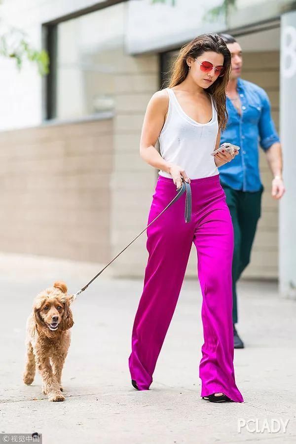 凹造型急救锦囊,夏日“背心杀”正当火