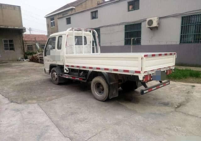  脸上@年检将要实行“三检合一”，车主看完后，脸上终于露出笑容