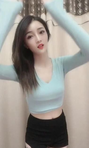  展现|潮流小姐姐美若天仙，可爱甜美，尽显青春本色！