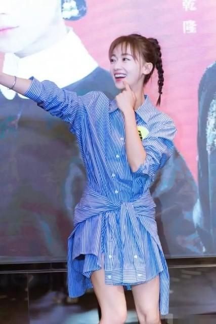 88斤的魏璎珞穿最小码衣服都撑不起来，网友：这也太瘦了！