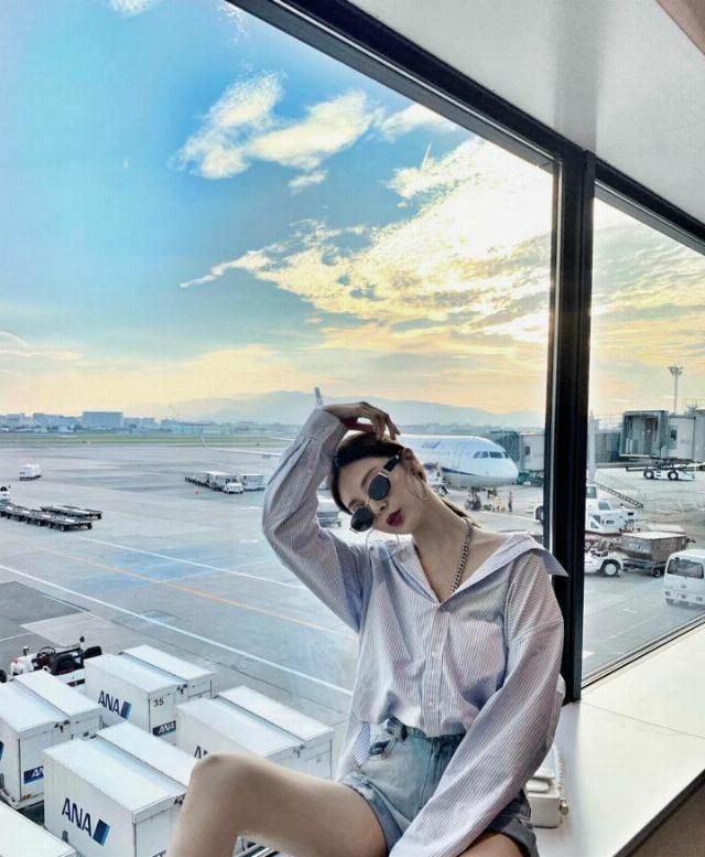  「剪裁手法」“叠穿”已经过时，“日系极简风”越来越火，10组穿搭让你美一季