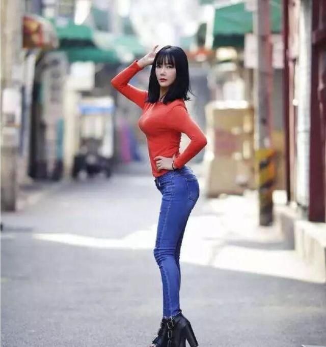 紧身裤遍布大街,这种牛仔裤让你别具一格!