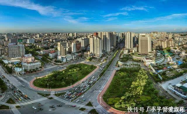 科普县级市的市委书记是什么级别的跟地级市一个级别吗