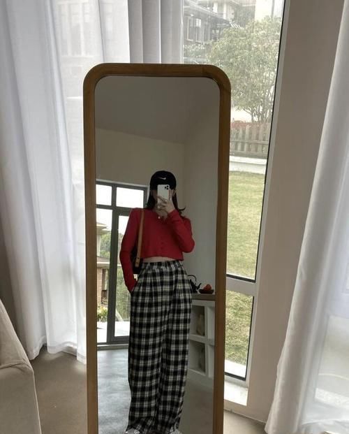  展现■最潮范儿美搭，梨形身材看过来！手把手教你怎么遮挡宽臀粗腿，展现完美身材
